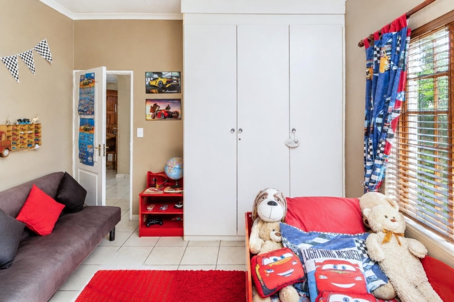 4 Bedroom Property for Sale in Safari Gardens North West